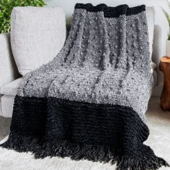 Bernat Super Value 3-197G Black