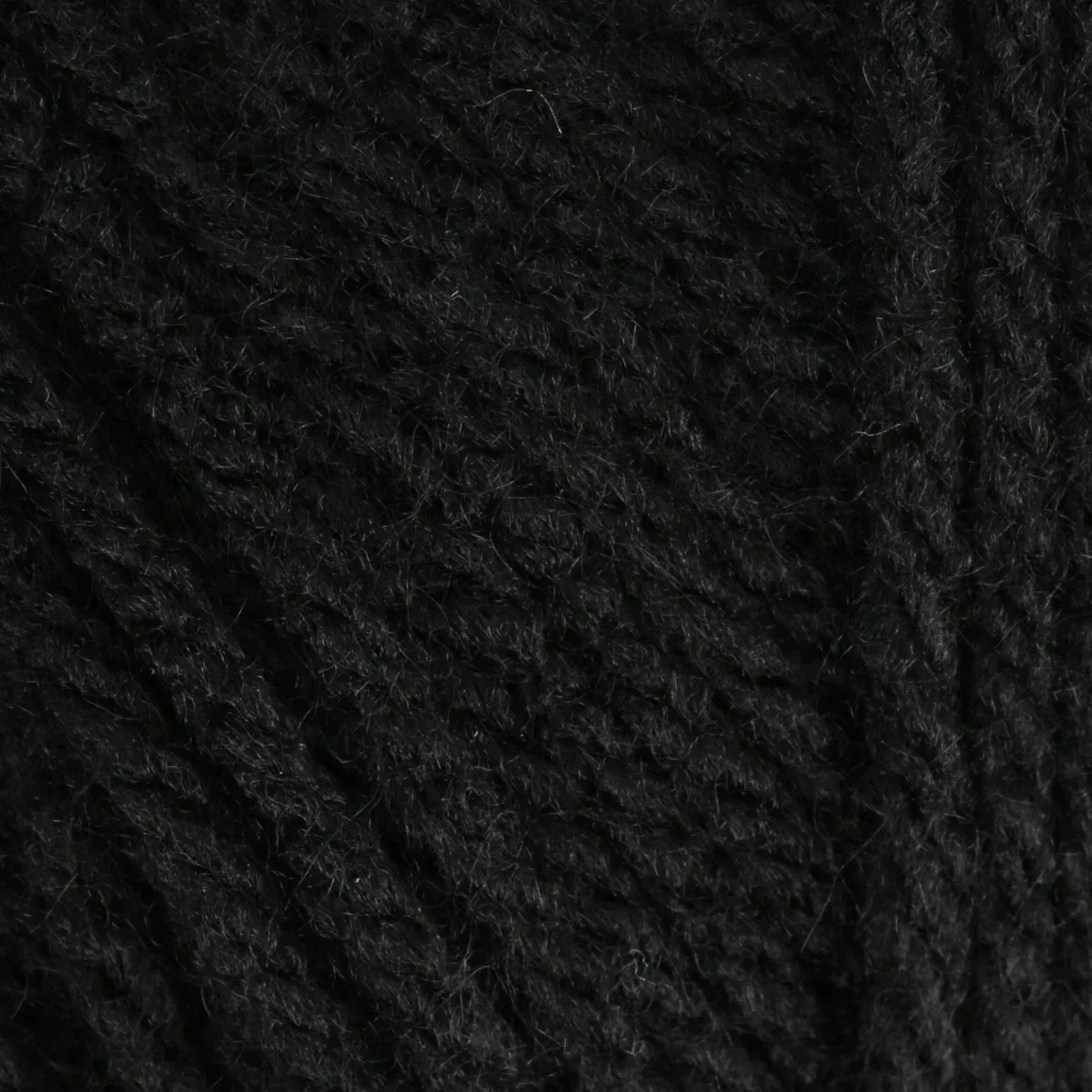 Bernat Super Value 3-197G Black
