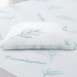 Canada Loft - Eucalyptus Scented Pillow