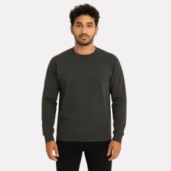 Essential Crewneck Sweatshirt