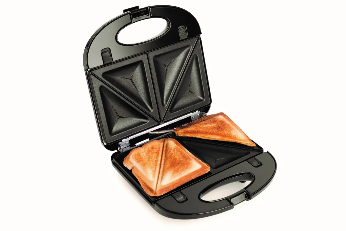 3in1 Sandwich/waffle/grill &3 Non-stick Removable Plate