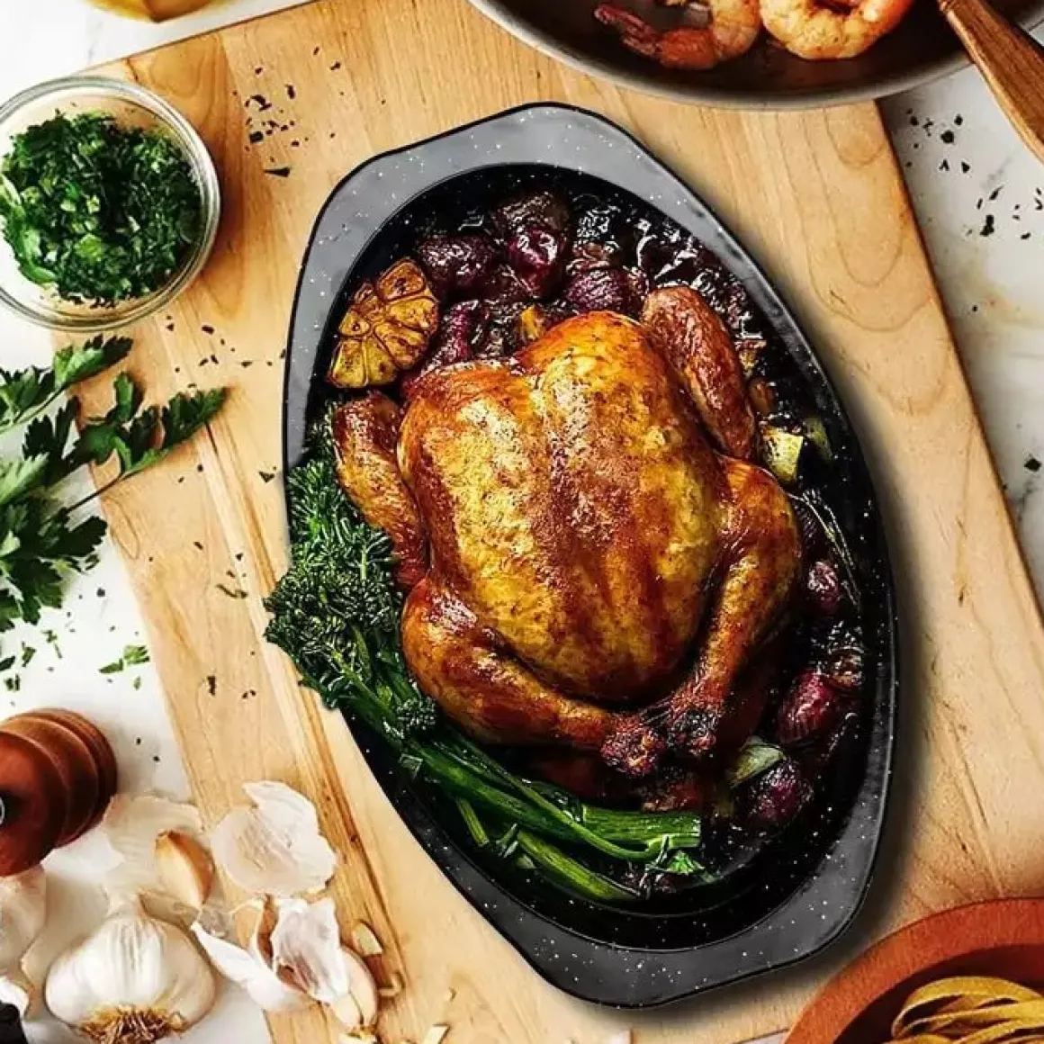 À la Cuisine - 13" Oval Enamel Roaster with Lid