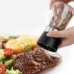 À la Cuisine - Salt and Pepper Mill