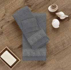 Lauren Taylor - Embroidered Towels