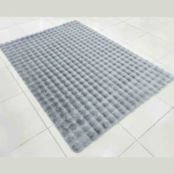 Lauren Taylor Home- Rabbit Fur Embossed Carpet 5'x7'