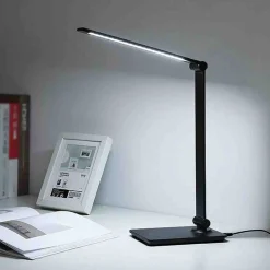 Lauren Taylor - Led Light With Wireless Phone Charger