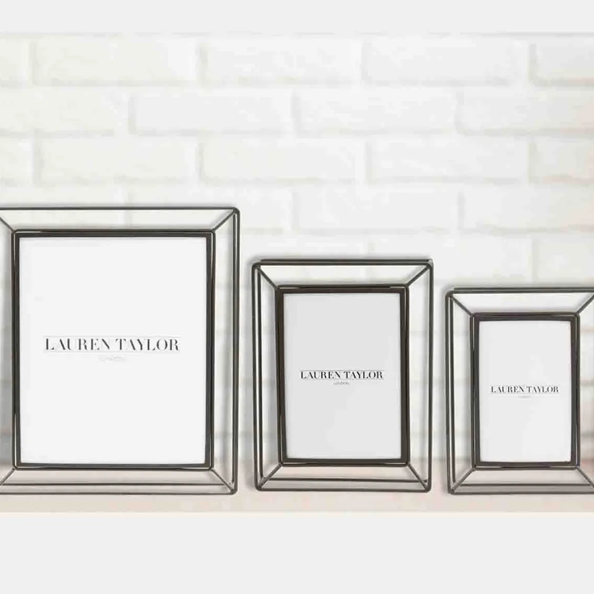 LAUREN TAYLOR - metal picture frame