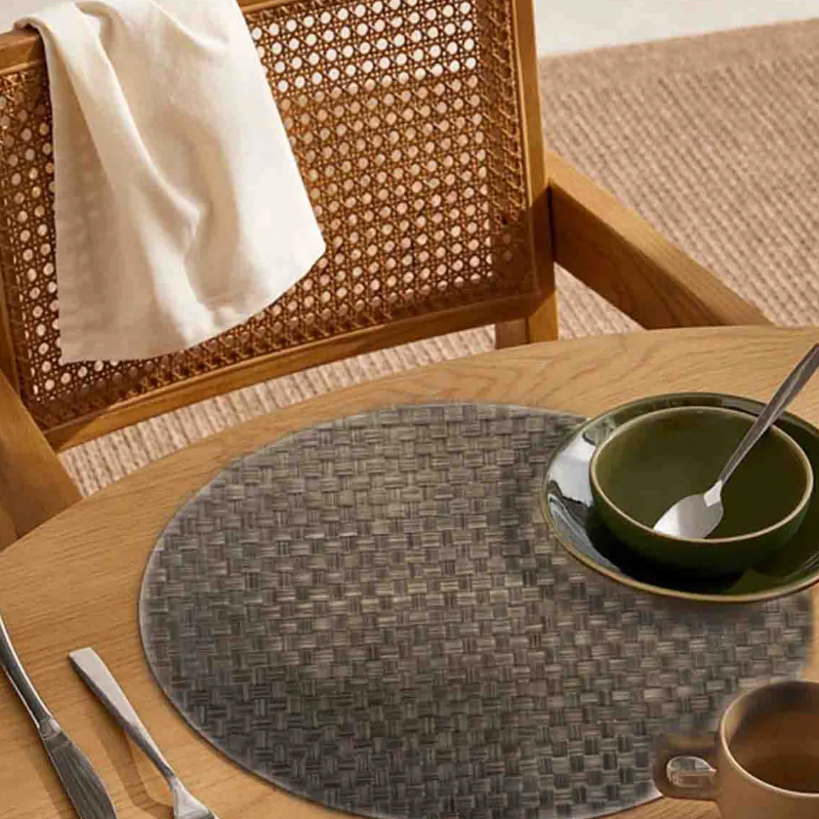 Lauren Taylor - 4 PK Textilene Round Placemats