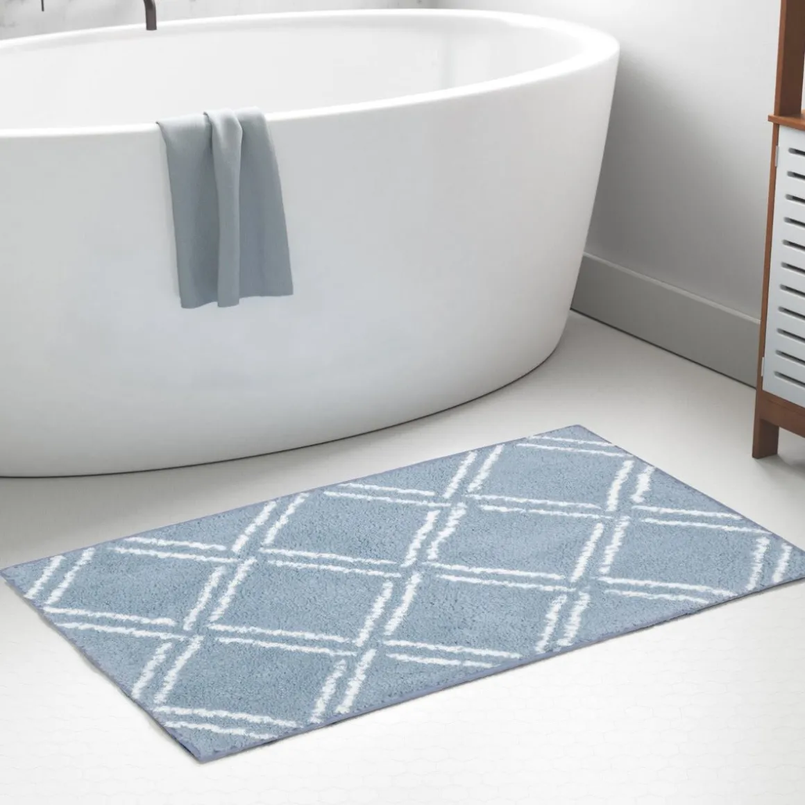 LE SPA - Diamond Tufted Bath Mat
