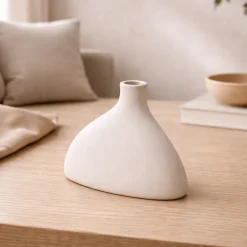 Minimalist Ceramic Bud Vase – 8 in White