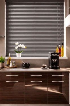 Mini Venetian Cordless Blind