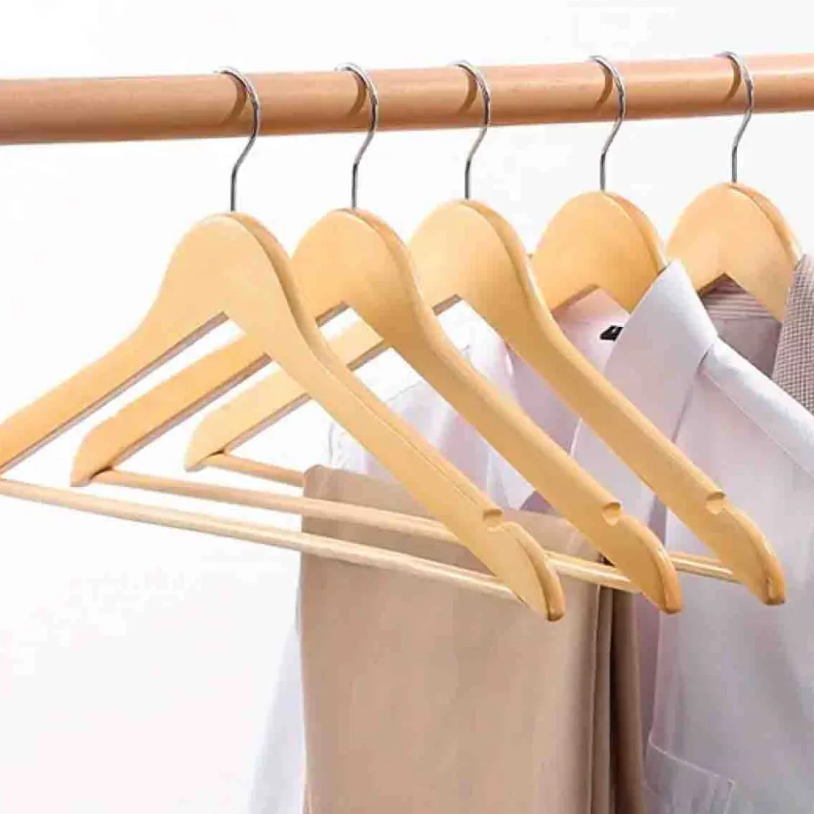 5PCS Set Wooden Hanger with Round Bar