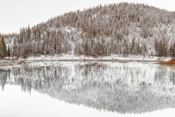 Printed Canvas 60 x 90 cm | Winter Lake with Mountain