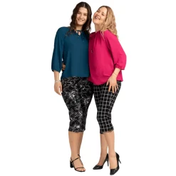 Printed Pull-On Capri Pants