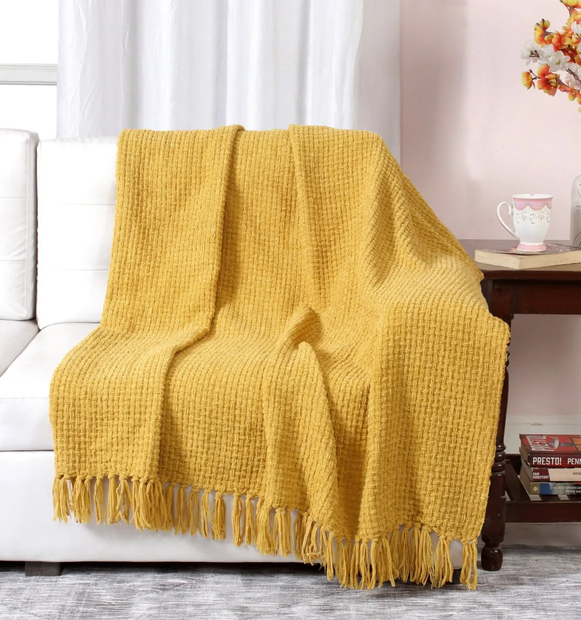 SHAKIRA Chenille Throw
