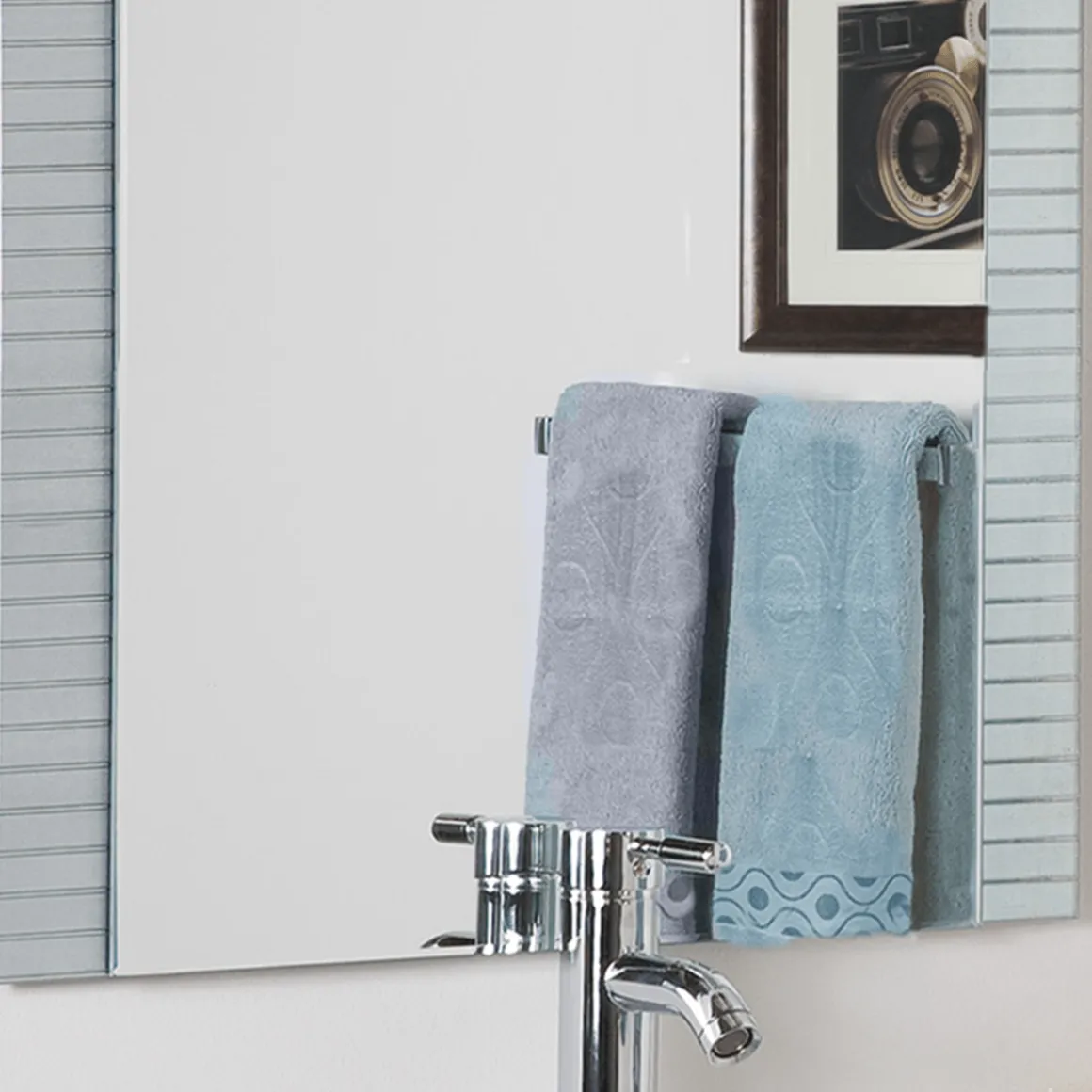 Studio 707- Geometric wave cotton towel