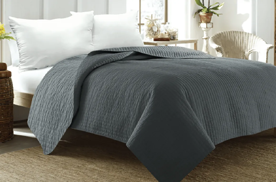 Studio 707 - 1 Pc Quilt