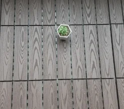 WPC Interlocking Deck Tiles